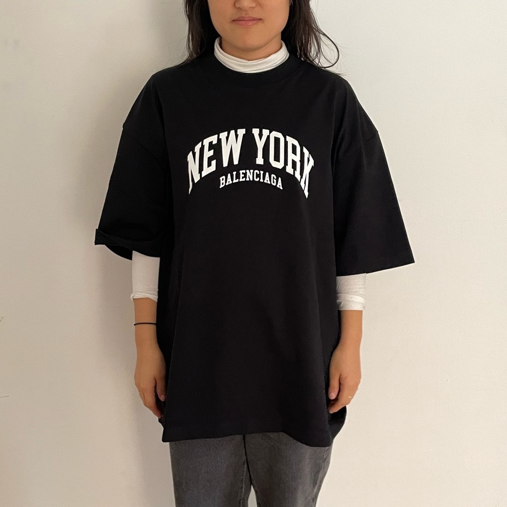 Brand new #Balenciaga Men’s New York Logo T-Shirt!